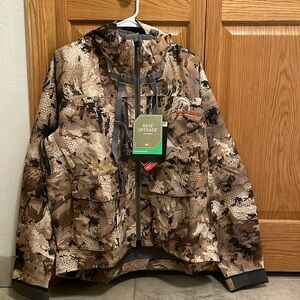 Sitka delta wading jacket